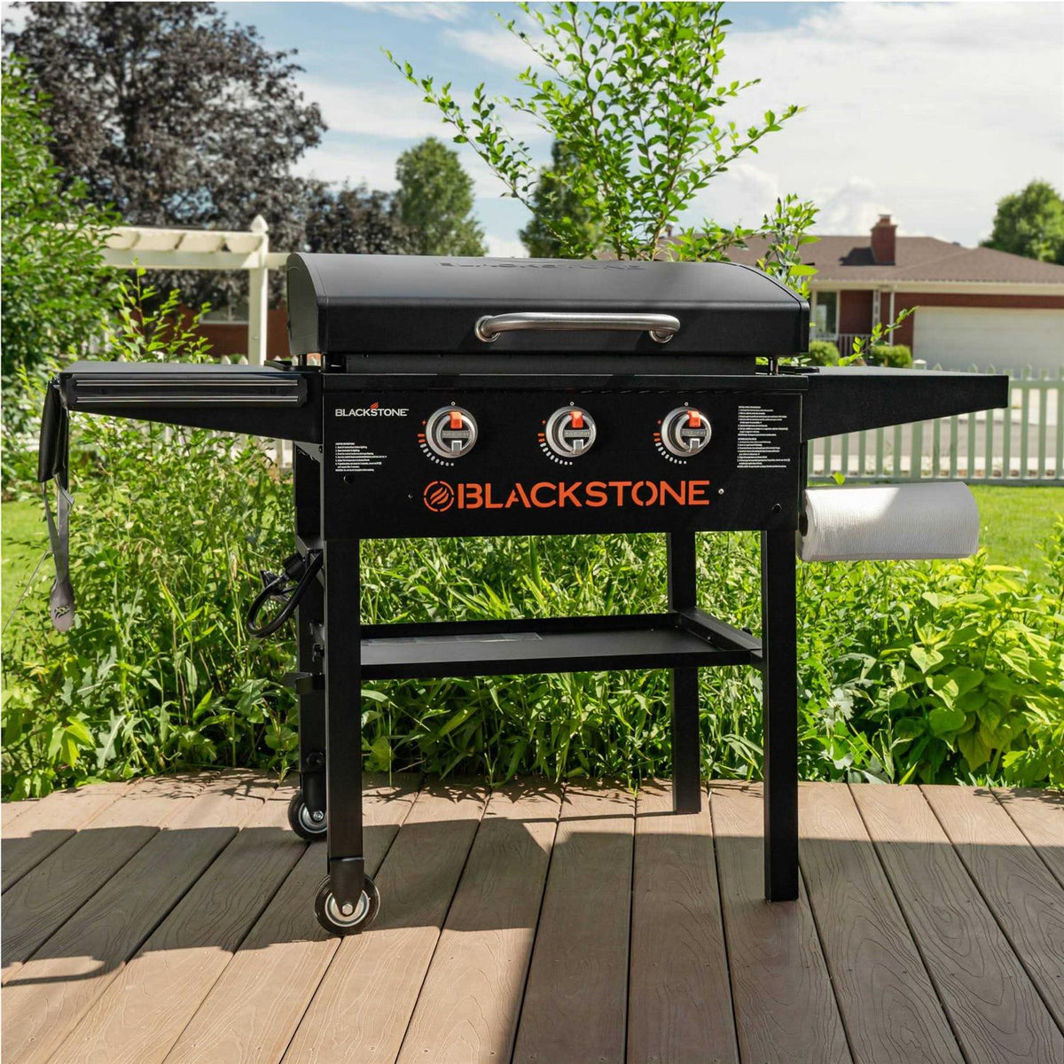 Blackstone XL Griddle 3 Burner 28 with Hood 2080