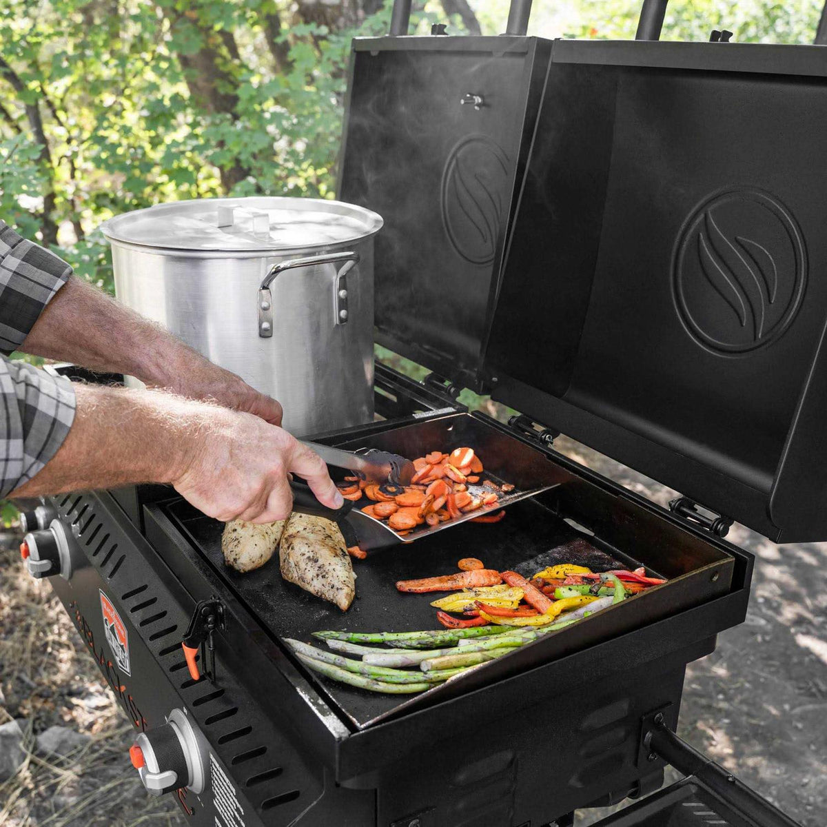 Blackstone Tailgater Grill/Griddle 1550